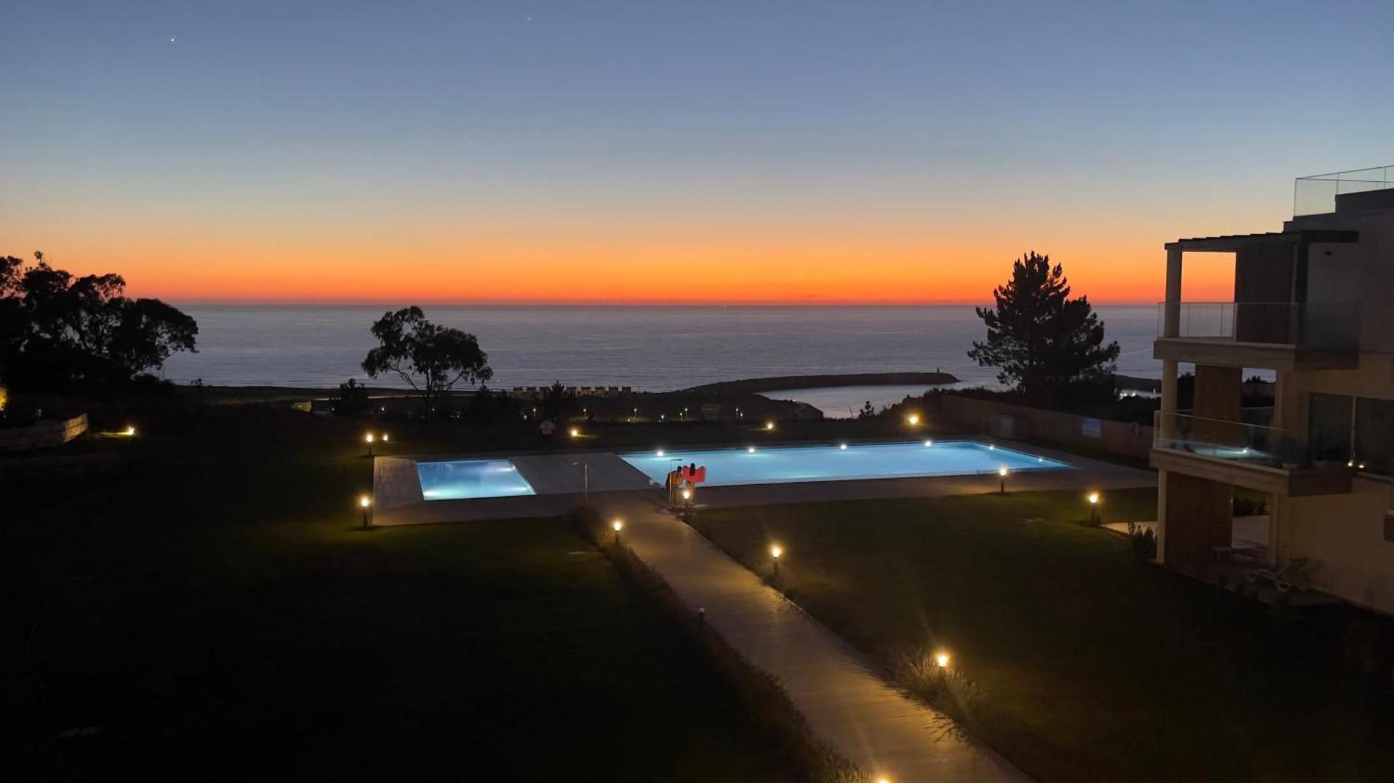 Mar A Vista - Condominium With Pool, Gym And Sea Views Nazaré Exterior foto